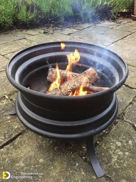 Amazing Wheel Rim Fire Pit Design Ideas | Engineering Discoveries Bbq Ideas Backyard, Rim Fire Pit, Fire Pit Ideas Backyard, Diy Fire Pit Ideas, Fire Pit Gallery, Outdoor Fireplace Plans, Outdoor Fireplace Kits, Pit Bbq, Fire Pit Materials