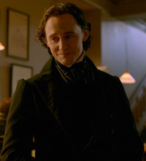 TWH as Sir Thomas Sharpe, "Crimson Peak" Thomas Sharpe Crimson Peak, Crimson Peak Tom Hiddleston, Sir Thomas Sharpe, Tom Hiddleston Crimson Peak, Tom Hiddleston Dancing, Thomas Sharpe, Crimson Peak, Thomas William Hiddleston, British Boys