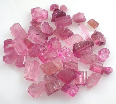 Pink Rough Jewelry, Pretty Rocks, Crystal Magic, Tourmaline Stone, Mineral Stone, Minerals And Gemstones, Rocks And Gems, Rough Gemstone, Jewelry Gemstone