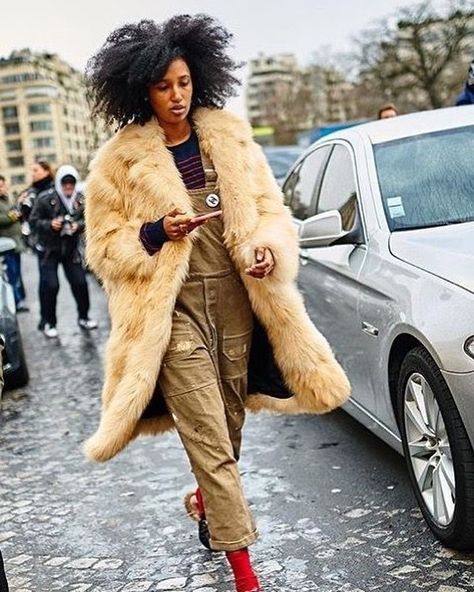 Mall Madness, Julia Sarr Jamois, Gucci Slipper, Blogger Street Style, Fashion People, Street Chic, Looks Style, Mode Style, Types Of Fashion Styles