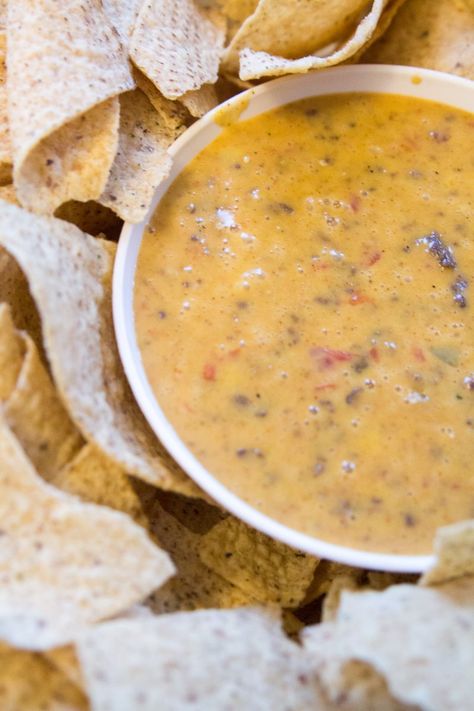 If you are having a tailgate or game day party this Venison Queso Dip is the best! Venison that doesn't taste like venison. Venison Dip, Venison Queso Dip, Venison Queso, Hot Cheese Dip Recipes, Hot Cheese Dip, Queso Dip Crockpot, Venison Meatloaf, Slow Cooker Venison, Venison Stew