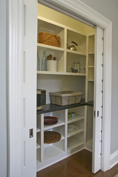 Narrow Walk In Closet, Open Pantry, Pantry Room, Ikea Closet, Walking Closet, Pantry Remodel, Walk In Closet Design, Pantry Makeover, Pantry Shelving