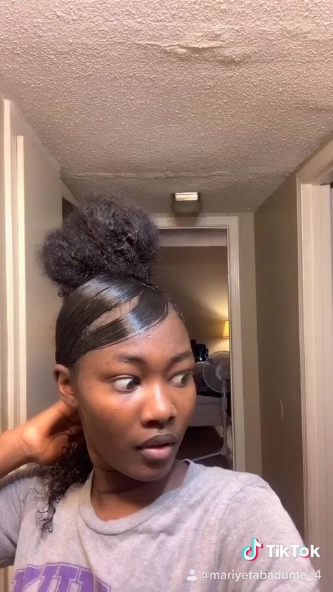 Poofy Hair Hairstyles, Hairstyles For Black Teens, Hair Puff, Goddess Hairstyles, Voluminous Curls, Natural Hair Styles Easy, Natural Styles, Back To School Hairstyles, Teen Hairstyles