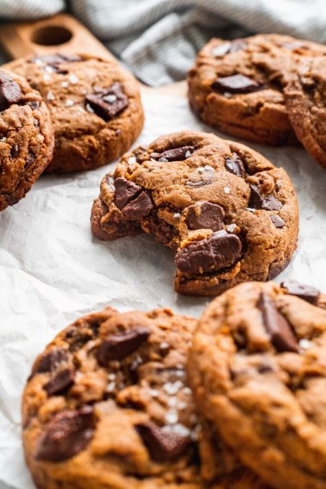 Cookies Shoot Ideas, Cookies Product Photography, Cookies Photography Ideas Inspiration, Cookies Food Photography, Best Cookies Recipes, Cookie Photography, Cookies Recipes Easy, Chocolate Gingerbread Cookies, Cookies Photography