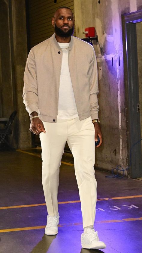 Black Man Fashion Style, Chris Paul Outfits, Casual Fits For Guys, Shannon Sharpe Fashion, Casual Black Man Outfit, Black Men’s Date Outfit, Urban Business Casual Men Outfit, Mens Birthday Outfit Ideas, Mens Date Outfit Night