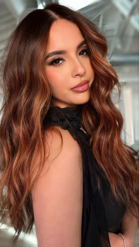 Reddish Brown Hair Color, Copper Brown Hair, Auburn Balayage, Rambut Brunette, Reddish Brown Hair, Ginger Hair Color, Copper Hair Color, Hair Color Auburn, Brown Hair Balayage