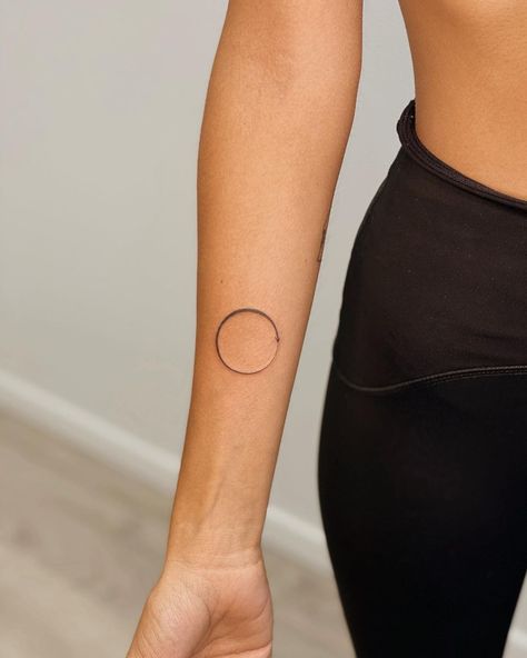 Almost Circle Tattoo, The Circle Of Life Tattoo, Inner Balance Tattoo, Enso Tattoo Small, Circle Fine Line Tattoo, Small Circle Tattoos For Women, Minimalist Circle Tattoo, Oroboros Tattoo Minimalist, Small Round Tattoos