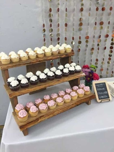 College Graduation Decorations, Patio Refresh, Rustic Cupcake Stands, Toddler Tower, Graduation Party Desserts, Rustic Cupcakes, Cupcake Display Stand, Cupcakes Stand, Wedding Stand