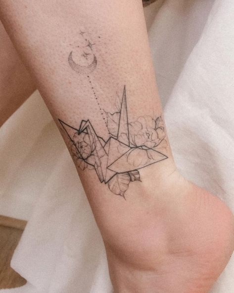 Paper Crane Tattoo, Fine Line Art, Crane Tattoo, Line Paper, Paper Crane, Fine Line, Geometric Tattoo, Tatting, Body Art