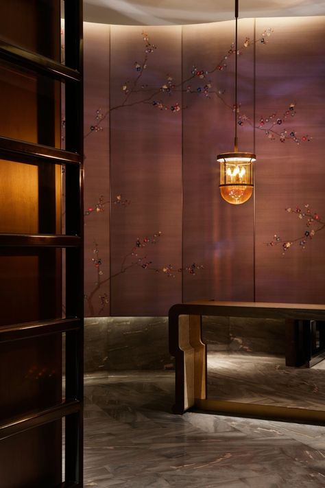 YinjiSpace - Yabu Pushelberg x Waldorf Astoria Beijing Public Hotel, Yabu Pushelberg, Chinese Interior, Lobby Reception, Hotel Inspiration, Hotel Reception, Waldorf Astoria, Counter Design, Hotel Interior Design