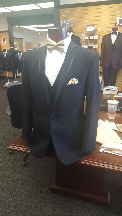 Black Tux Gold Bow Tie, Gold Suits For Chambelanes, Black Tuxedo With Gold Accents, Champagne And Black Suits For Men, Black Suit With Champagne Bow Tie, Black Suit Champagne Bow Tie, Black And Gold Chambelanes, Black Tux Gold Tie, Black Tux With Gold Accents