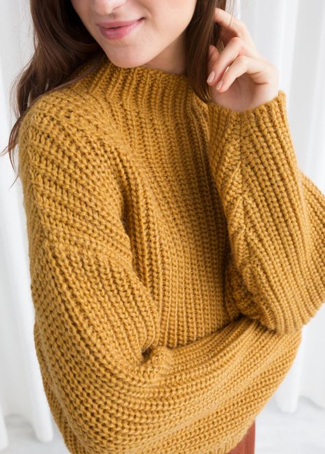 Yellow Sweater Outfit, Chunky Knit Sweater Dress, Oversized Chunky Knit Sweater, Girls Fall Fashion, Mustard Yellow Sweater, Flowers Autumn, Winter Knitwear, Mustard Sweater, Sweater Dress Oversized