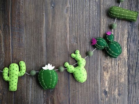 Cactus Garland, Cactus Banner, Cactus Nursery, Cactus Craft, Felt Succulents, Soft Toy Patterns, Felt Gifts, Cactus Decor, Felt Garland