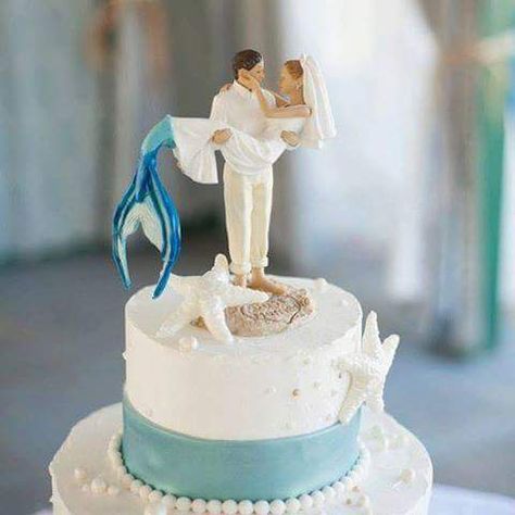 mermaid wedding cake Mermaid Wedding Cake, Little Mermaid Wedding, Beach Wedding Colors, Sea Wedding, Beach Wedding Cake, Boda Mexicana, Beach Wedding Inspiration, Cute Wedding Ideas, Beach Theme Wedding