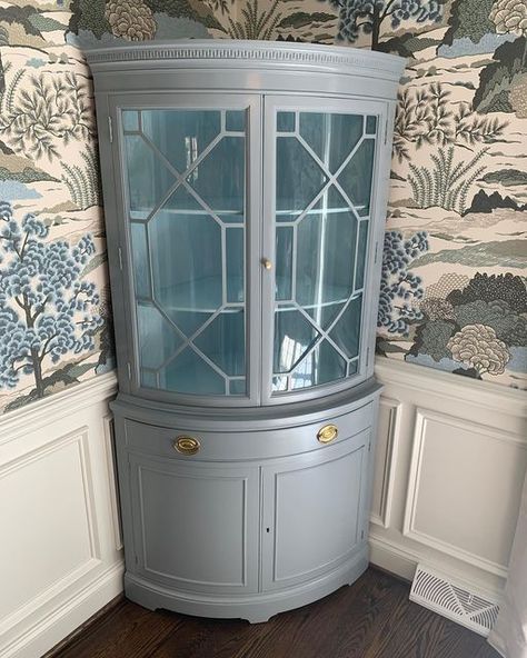 Graybark Ave on Instagram: "Another corner cabinet in the books! Lacquered this two-toned beauty in Fine Paints of Europe colors for a lovely client. I love the tone on tone look. Her whole dining room is stunning and this cabinet just completes the room." Corner Dining Cabinet Ideas, China Cabinet Corner, Navy China Cabinet Makeover, Corner Cabinet Ideas Dining, Dining Cabinet Ideas, Dining Room Corner Cabinet, Built In China Cabinet Dining Room, Swedish Summerhouse, Corner Hutch Makeover