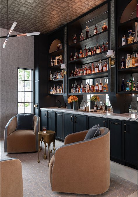 In Home Bar Area, Barstools Behind Sofa, Nashville Interior Design Inspiration, Swanky Living Room, Organic Modern Bar, Home Bar Interior Design, Alcohol Room, Whisky Lounge, Black Bar Cabinet