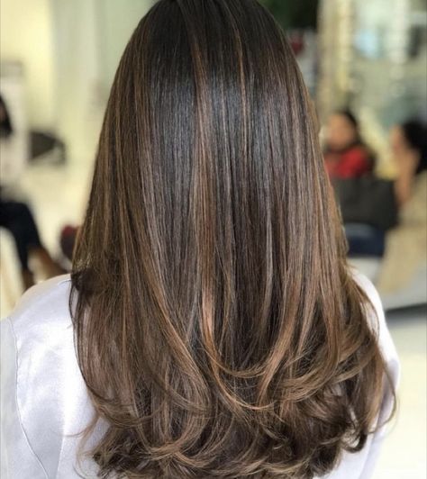 Highlights On Dark Hair, Fesyen Rambut, Long Hair Color, Brown Hair Balayage, Long Brown Hair, Haircuts Straight Hair, Brown Blonde Hair, Haircuts For Long Hair, Hair Inspiration Color