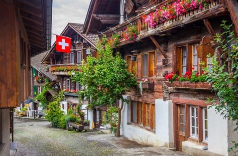 A pretty street in Brienz, Switzerland Chalet Plans, Brienz Switzerland, Lake Brienz, Lake Thun, Lakeside Village, Restaurant Exterior, Swiss Chalet, Waterfall Trail, Switzerland Travel