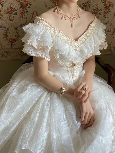 Rococo Outfit Modern, 1700s Dresses Royal, Victorian Wedding Dress 19th Century, Modern Regency Fashion, Auroracore Aesthetic, White Dress Victorian, Royal Core Dress, 1800s Wedding Dress, Rococo Fashion Modern