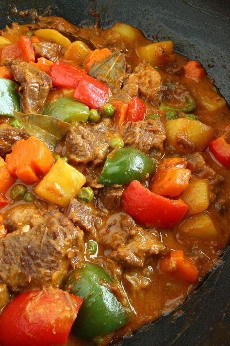 Philapino Food, Tomato Based Beef Stew, Recipe With Pineapple Juice, Beef Kaldereta Recipe, Beef Caldereta Recipe, Kaldereta Recipe, Caldereta Recipe, Beef Caldereta, Recipe With Pineapple