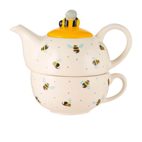 This bee-utiful tea set, serving one, makes a sweet gift for any tea lover. Brew a single serving of tea in the teapot which nests delicately over the cup. Made from ceramic, this heartwarming set is finished with an adorable bee print, a vibrant yellow lid and hand painted bee handle. Tea For One Set, Teapot And Cup, For One, Berry Tea, Black Tea Blends, Kitchenware Shop, Perfect Cup Of Tea, Tea For One, Bumble Bees