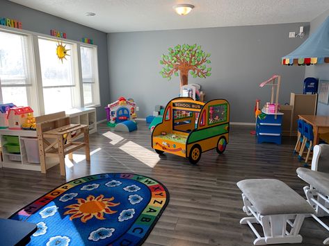 Home Daycare Decor, Home Daycare Setup, Daycare Rooms Setup, Toddler Daycare Rooms, In Home Daycare Ideas, Home Daycare Rooms, Daycare Room Design, Infant Room Daycare, Daycare Room Ideas