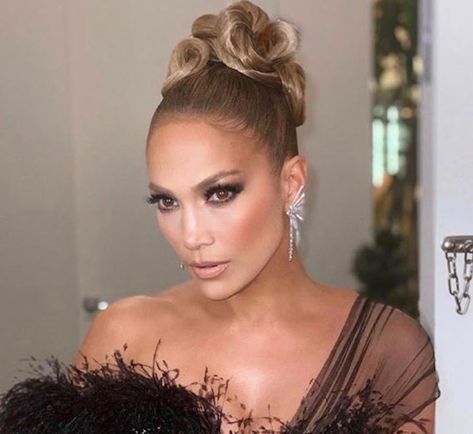 Jlo Makeup, Jlo Hair, Chris Appleton, Smokey Eye Makeup Look, Celebrity Makeup, Smokey Eye Makeup, Bride Hairstyles, Hair Piece, Smokey Eye