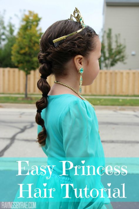 And finally, make her princess for a day with this Jasmine-inspired look. Princess Jasmine Hair, Disney Hairstyles, Mixed Kids Hairstyles, Jasmine Hair, Disney Princess Hairstyles, Easy Hairstyles For Kids, Braided Hair Tutorial, Disney Hair, Princess Hair