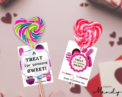 Lollipop Valentines For Kids, Lollipop Valentines, Valentine Lollipop, Kids Valentines Cards, Lollipop Holder, Kids Valentines, School Holiday, Valentine Tags, Valentines School