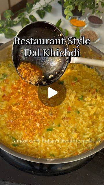 Dal Khichdi Recipes Restaurant Style, Dal Khichdi Recipes, Khichdi Recipe Indian, Khichdi Recipes, Recipe Lentils, Dal Khichdi, Instagram Restaurant, Food Indian, Cooked Meal