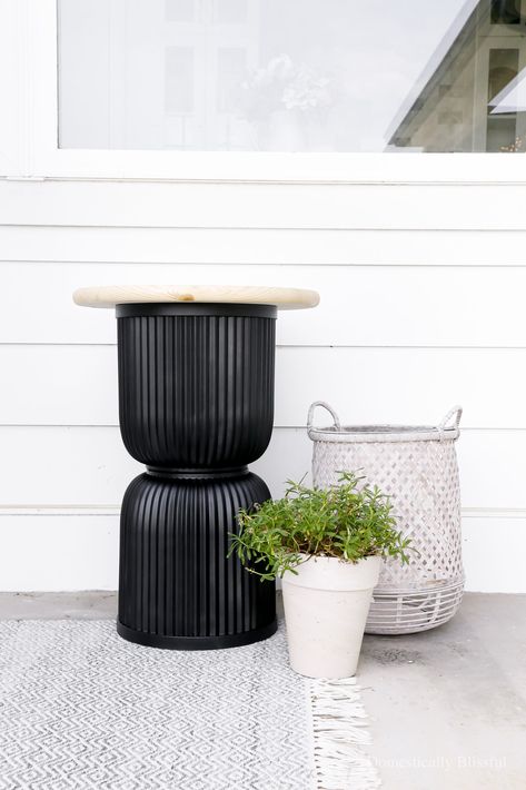 DIY Outdoor Side Table - Domestically Blissful Diy Outdoor Side Table, Modern Side Table Design, Decor Side Table, Domestically Blissful, Lamp Side Table, Retro Side Table, Classic Side Table, Minimalist Side Table, Side Table Lamp