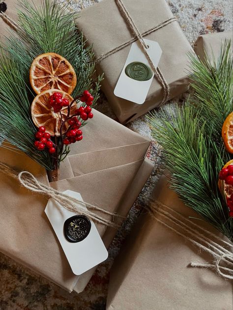 Twine Gift Wrapping, Merry Chrysler, Paper Twine, Orange Christmas, Dried Oranges, Holiday Gift Wrap, Wax Seal Stamp, Seal Stamps, Brown Paper