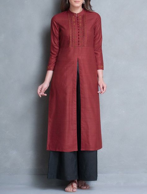 Buy Red Mandarin Collar Thread Embroidered Matka Silk Kurta Online at Jaypore.com Matka Silk Kurti, Mandarin Collar Kurta For Women, Collar Kurta Designs Women, Collared Kurti, Trendy Neck Designs, Collar Kurti Design, Collar Kurta, Boho Styl, Kurta Neck Design