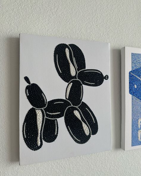 “Black balloon dog kit” is available on my website🖤🦋💙 Dimond Pating Ideas, Diamond Art Canvas, Diamond Pictures Art, Diamond Canvas Art, Diamond Art Hacks, Rhinestone Art Patterns, Rhinestone Wall Art, Diamonds Painting, Diamond Art Diy