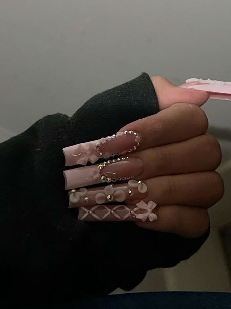 New Year Baddie Nails, Nails Acrylic Baddie Long, Clean Baddie Nails, Square Nail Designs Baddie, 18th Birthday Nail Ideas Acrylic, R On Nails, Long Baddie Nails Acrylic, Pink Latina Nails, Nail Inspo Medium Square