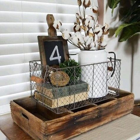 Wire Basket Decor: simple ideas for every room. An afforadable and easy way to add farmhouse or industrial style to your home decor. Wire Basket Decor, Farmhouse Tabletop, Farmhouse Tray, Basket Decor, Smart Tiles, Wire Basket, Décor Boho, Country Farmhouse Decor, Décor Diy