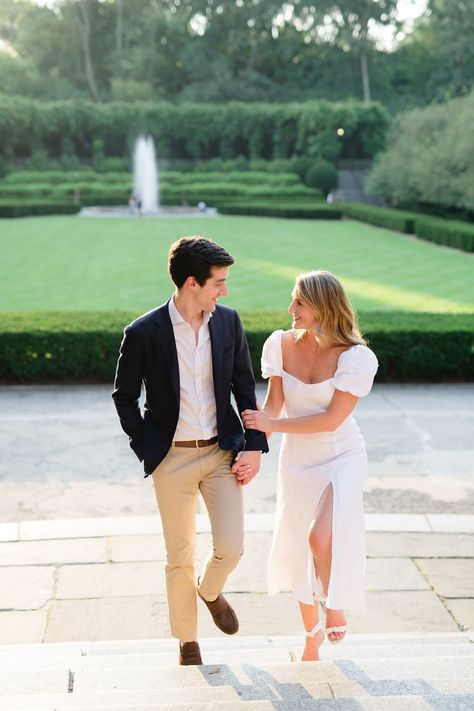 Mary Kate & Michael | Engagement Session in Central Park | Niki Marie Photography Engagement Photography Outfits, Engagement Shoot Outfit, Engagement Session Posing, Anti Bride, Engagement Picture Outfits, Spring Engagement Photos, Summer Engagement Photos, Engagement Pictures Poses, Engagement Inspo