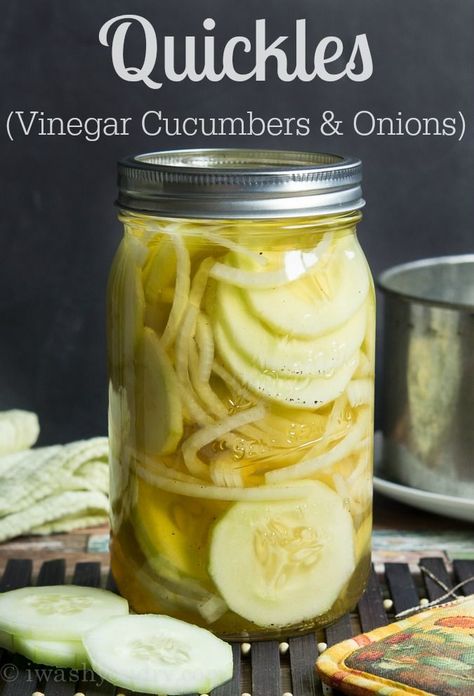 Quickles! It's a quick pickle of sliced cucumbers and sweet onions. So addictive and a fresh (low calorie) snack! Pickled Cucumbers And Onions, Quick Pickles, Vinegar Cucumbers, Pickled Cucumbers, Quick Pickled Cucumbers, Quick Pickled, Refreshing Snacks, Cucumbers And Onions, Homemade Pickles