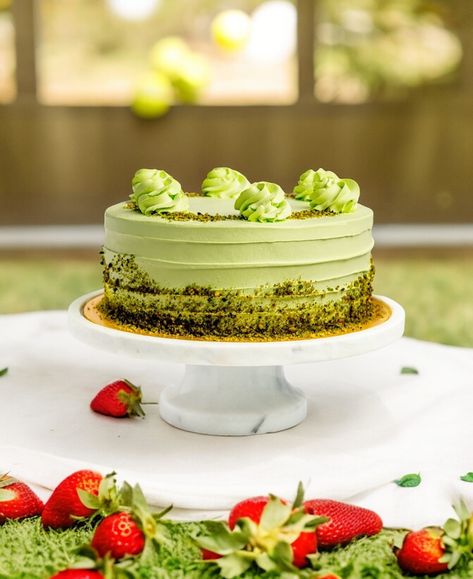 Serving up Wimbledon sweetness! 🎾🍓 What better way to get in the spirit than with our roasted pistachio cake? This striking cake is all about pistachio. Three layers of vanilla sponge are layered with pistachio fresh cream, which is created from naturally flavoured vanilla cream and ground pistachio nuts. We use this deliciously nutty cream to elegantly cover the cake and complete the design with roasted pistachio crumbs. 💚 Pistachio Cake Design, Pistachio Cake, Pistachios Nuts, Vanilla Sponge, Fresh Cream, Vanilla Cream, Birthday Cake Decorating, Cooking Ideas, Wimbledon