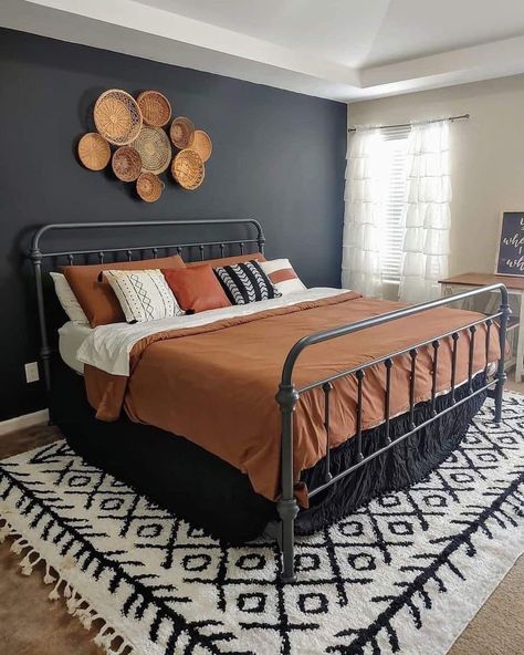 Rust Colored Bedroom Decor, Black White And Orange Bedroom, Burnt Orange And Black Bedroom, Small Moody Bedroom, Black And Rust Bedroom, Burnt Orange Rooms, Rust Bedroom, Burnt Orange Bedroom, Orange Rooms