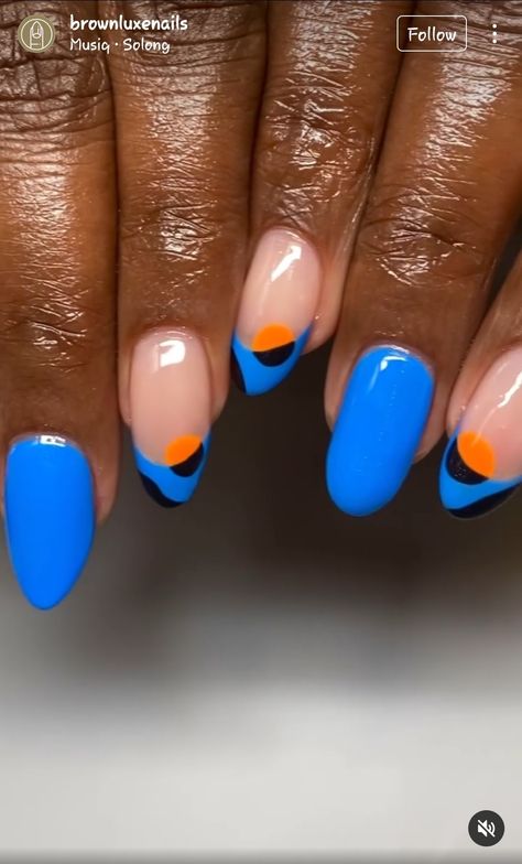 Short Bright Almond Nails, Orange Blue Nails Art Designs, Short Almond Nails Designs Spring, Corporate Nail Designs, R And B Concert Outfit Ideas, 2 Nail Designs, African Nail Art Design, African Nail Art, Juneteenth Nails