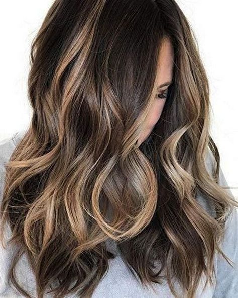 Fascinating brown balayage on medium wavy hair Brown Hair Shades, Kadeřnické Trendy, Hair Color Light Brown, Brown Hair Balayage, Winter Hair Color, Brown Blonde Hair, Ombre Hair Color, Brown Hair With Highlights, Front Lace Wigs Human Hair