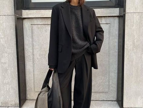 Oversized Blazer Outfit, Knitted Dress Outfit, Oversized Blazers, Teen Trends, Slip Skirts, Leather Midi Skirt, Roll Neck Sweater, Oversized Knitted Sweaters, Oversize Knit