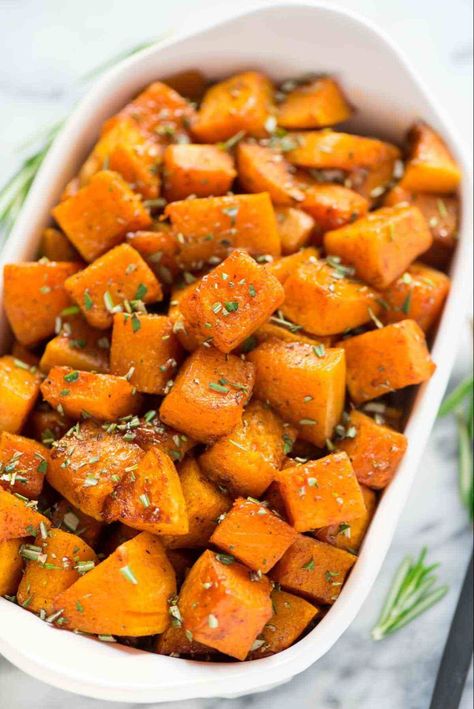 Easy oven Roasted Butternut Squash is one of the best recipes for a holiday table! It's easy to make, and everyone will love the maple, cinnamon, and rosemary flavors! Peeling Butternut Squash, Butternut Squash Recipes Healthy, Roasted Butternut Squash Cubes, Butternut Squash Recipes Pasta, Best Butternut Squash Recipe, Oven Roasted Butternut Squash, Healthy Squash Recipes, Savory Butternut Squash, Healthy Butternut Squash