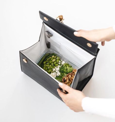 Modern Picnic’s Luncher Will Replace The Ugly Paper Bag You Carry Lunch In Luxury Lunch Bags, Designer Lunch Bags, Luxury Lunch, Cute Lunch Bags, Stylish Lunch Bags, Lunch Boxes For Women, Chic Purses, Picnic Lunches, Place Holder