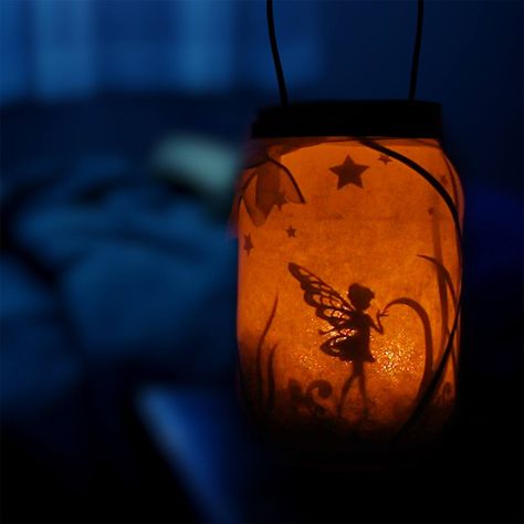 Nifty Outdoors - Fairy Lanterns Diy Fairy Lantern, Fairy Jars Diy How To Make, Fairy Lanterns Diy, Fairy Crafts For Adults, Fairy Jar Lanterns, Lantern Diy Ideas, Fairies In A Jar, Fairy Jars Diy, Fairy Decorations