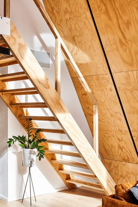 simple stairs Cabin Stairs, A-frame Interior, Modern A Frame Cabin, Modern A Frame, A Frame Cabins, Wood Railing, Frame Cabin, Bedroom Cabin, Frame House