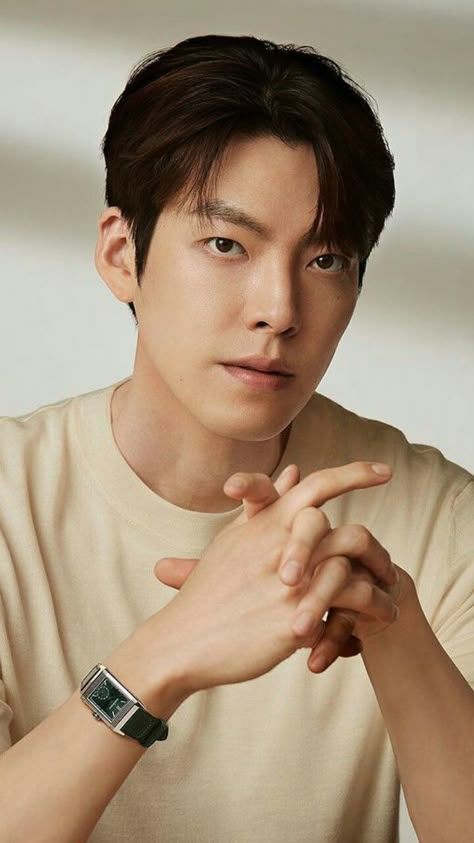 Kim Wo Bin, Kim Woobin, Lee Min Ho Songs, Gaun Koktail, Beautiful Joe, Song Seung Heon, Prom Hairstyles For Short Hair, Black Knight, Woo Bin