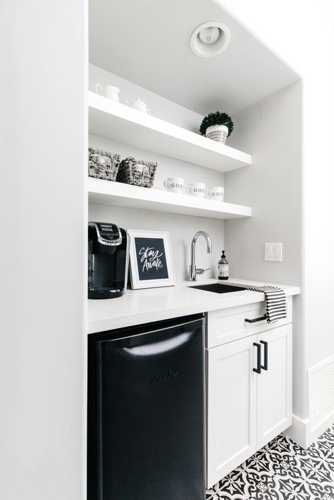 Coffee Bar in Master Bedroom | Remodel Reveal - Styled by The TomKat Studio Vitrine Ikea, Bedroom Coffee Bar, Coin Café, Coffee Room, Coffee Bars In Kitchen, Home Coffee Bar, Coffee Bar Home, Bedroom Remodel, Master Room