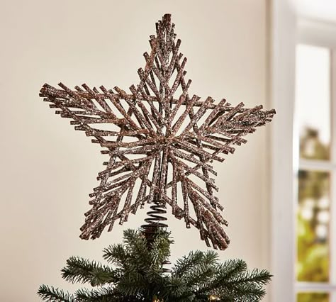 Twig Star Tree Topper | Pottery Barn Christmas Tree Topper Rustic, Pottery Barn Christmas Tree, Twig Stars, Diy Tree Topper, Twig Crafts, Rama Seca, Diy Christmas Tree Topper, Pottery Barn Christmas, Toppers Diy